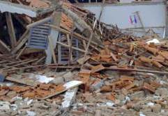 Akibat Kontruksi Bangungan Asal Jadi, Sebuah Sekolah di Serang Rubuh
